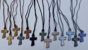 Franciscuskruisje met koord