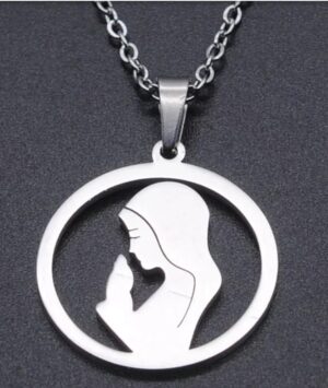 Maria hanger aan ketting