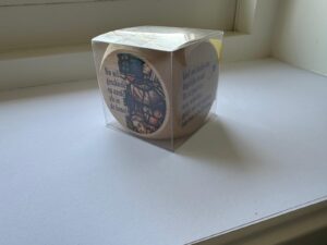 Gebedskubus (hout) Onze Vader