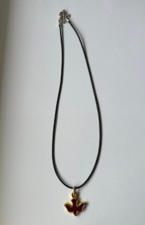 Ketting met bedel Heilige Geest (rood)